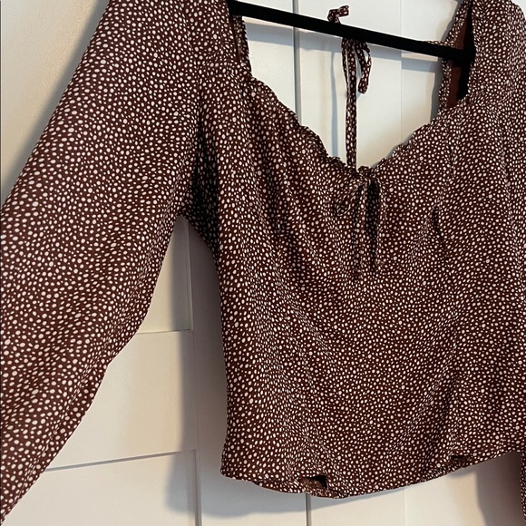 Abercrombie & Fitch Women's Brown Spotted Top - Picture 2 of 7